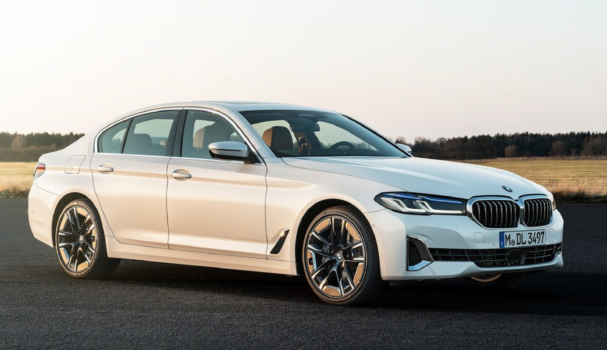 BMW 5 SERIES LCI 2021 BMW Ph M H ng